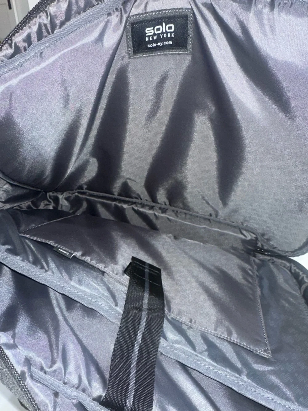 Solo New York Duane Hybrid Briefcase Backpack - Gray Holds 15.6” Laptop